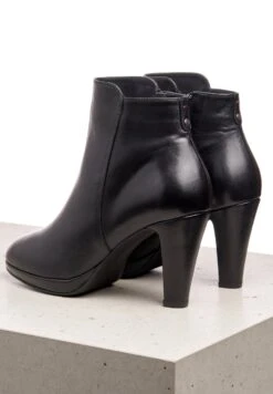 Lloyd Stivaletti Con TaccoSchwarz Donna Stivaletti LL111A04B-Q11 10 Lloyd Stivaletti Con TaccoSchwarz Donna Stivaletti LL111A04B-Q11 -Lloyd 6a00285aeb944ae5b008ce57209a07f9