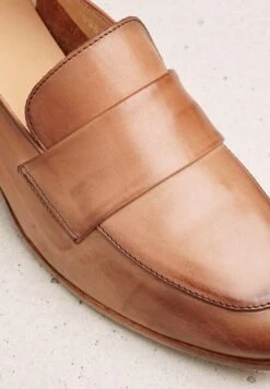 Lloyd Scarpe Senza LacciBraun Donna Scarpe Piatte LL111E02L-O11 -Lloyd 8a8486afc1e54aa5b4166f8ce458a5c1