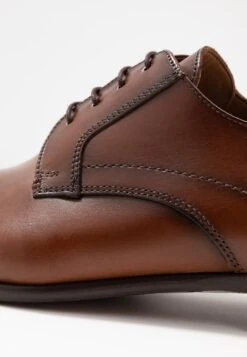 Lloyd Obar - Stringate Eleganti - Fox 11 Lloyd Obar - Stringate Eleganti - Fox -Lloyd b2b2e4fcc7184a38b4175b451b126245