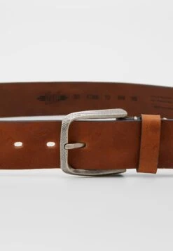 CinturaCognac Uomo Cinture LB852D04R-O11 5 CinturaCognac Uomo Cinture LB852D04R-O11 -Lloyd dabf4e8c7e694332a6a62bac5137eb75